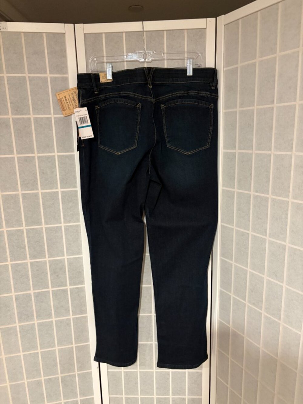 Democracy Ab Technology Dark Wash Straight Leg Jeans Women's Size 16 NWT - Picture 4 of 4